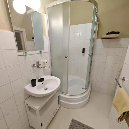In Zizkov -201- Apartamento