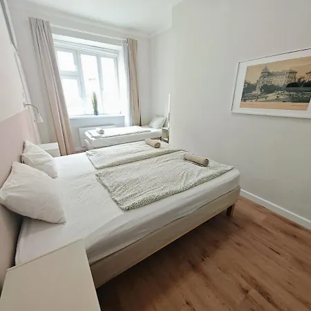 Apartment In Zizkov -201- *