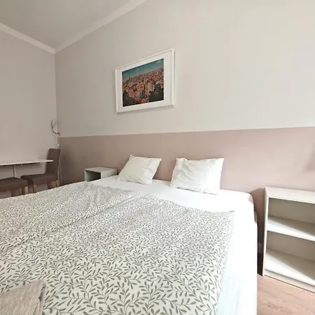 Apartment In Zizkov -201- Prague